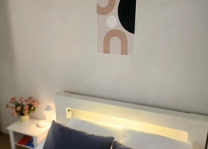 Apartment Pupu House Ngam Branch Hongdae Myeongdong Cost-effective Station Area *