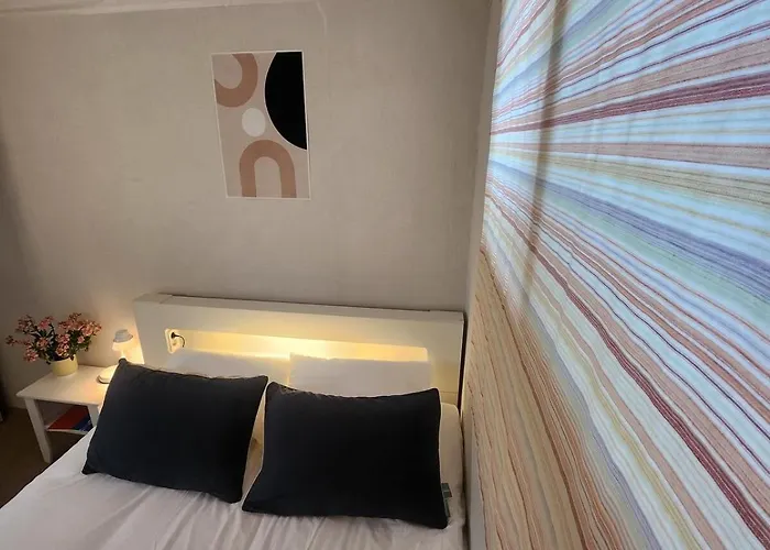 Pupu House Ngam Branch Hongdae Myeongdong Cost-effective Station Area Apartment Seoul