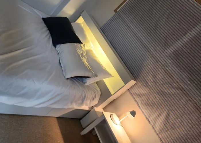 Pupu House Ngam Branch Hongdae Myeongdong Cost-effective Station Area *