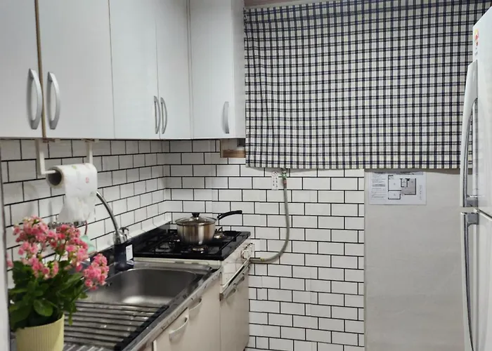 Apartment Pupu House Ngam Branch Hongdae Myeongdong Cost-effective Station Area Seoul